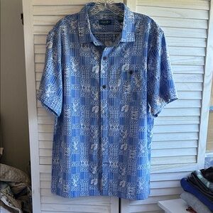 Caribbean Joe Blue and White Patterned Men's Shirt